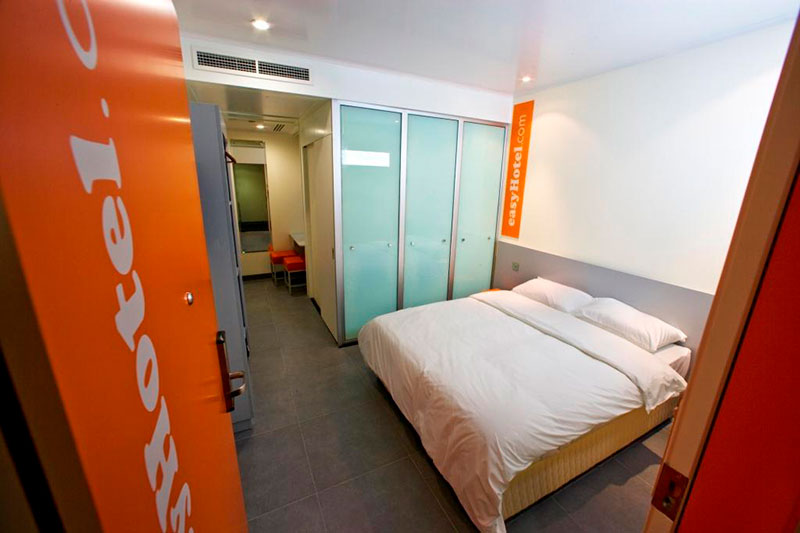 EasyHotel is Dubai's first 1-star hotel - interior executed by Hypsos ME